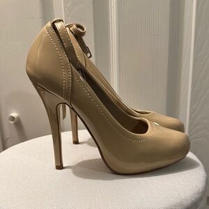 Delicacy Nude Patent Heels